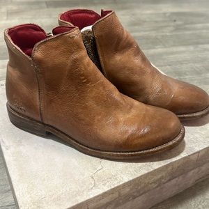Bed Stu tan rustic yurisa boot